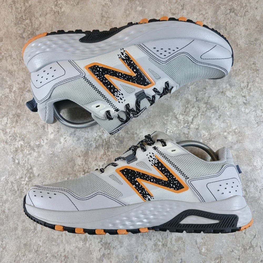 New Balance 410v8 Trail Hiking Running Shoes MT410CA8 Mens 10 D New *No Insoles*